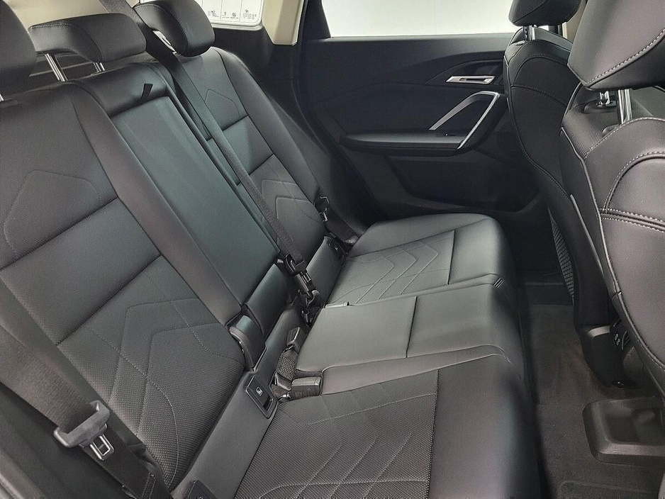 2023 BMW X1 - image 11