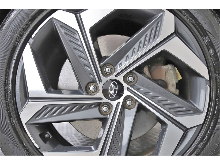 2021 Hyundai Tucson - image 18