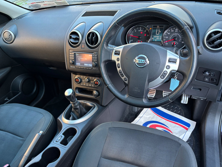 2011 Nissan Qashqai - image 27