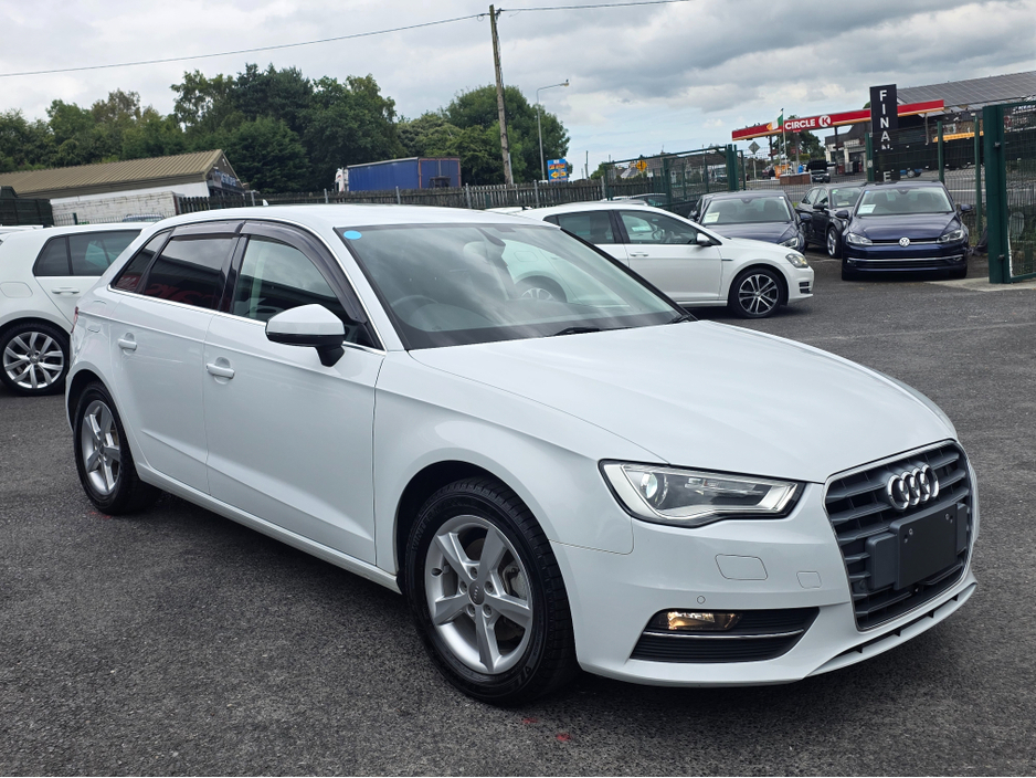 2015 Audi A3 ( 152 REG )1.4 TFSI REVERSING CAMERA -PRIVACY GLASS  PARKING SENSORS - SIMI DEALER - LOW ROAD TAX BAND €14,750