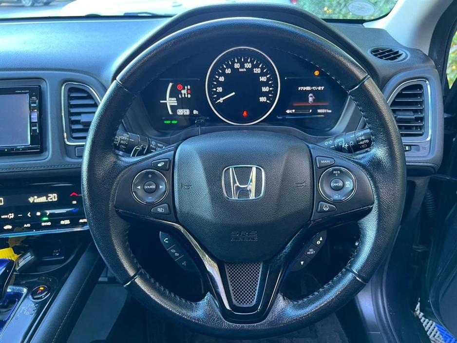 2016 Honda Vezel 1.5 HYBRID // ADAPTIVE CRUISE CONTROL // 16" ALLOYS // REVERSE CAMERA €14,750