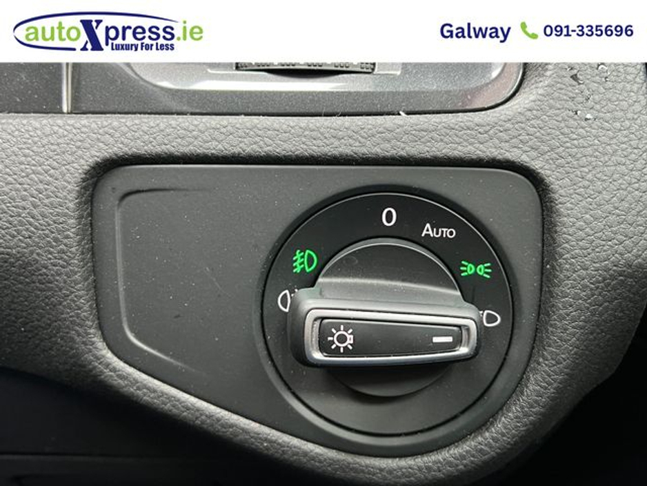 2020 Volkswagen Golf - image 22