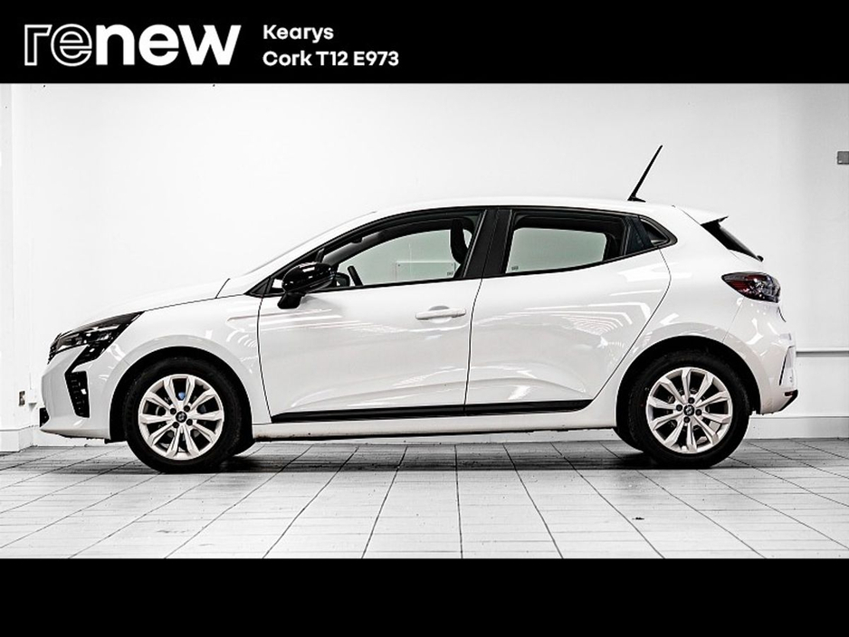 2025 Renault Clio - image 7