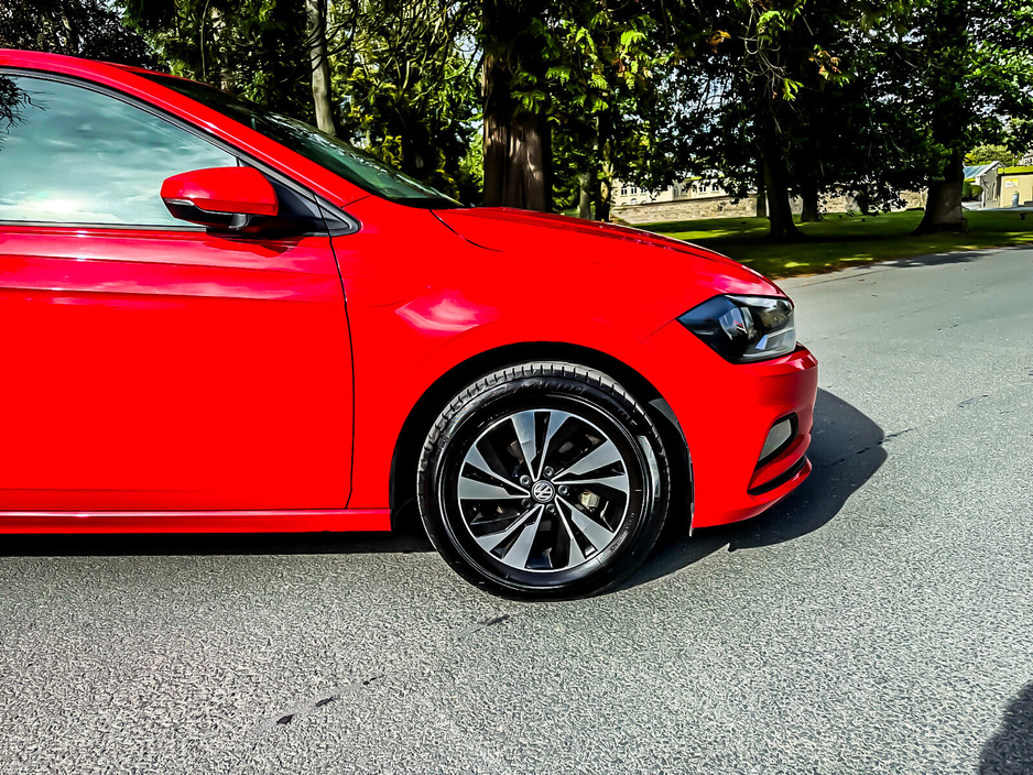 2018 Volkswagen Polo - image 5