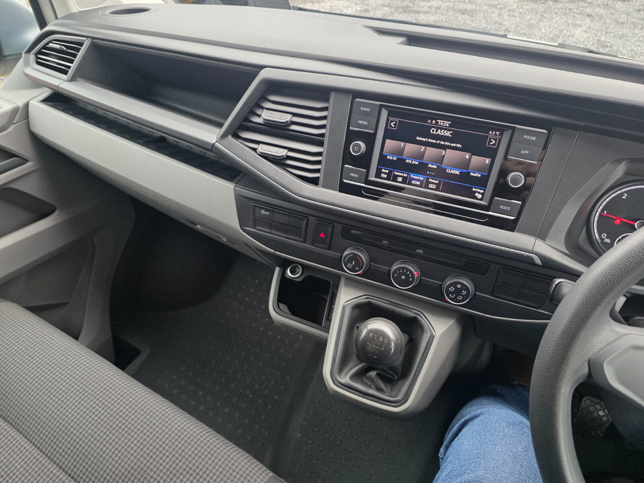 2021 Volkswagen Transporter  €15,000