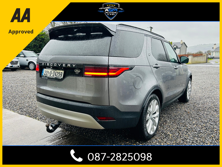 2022 Land Rover Discovery - image 3