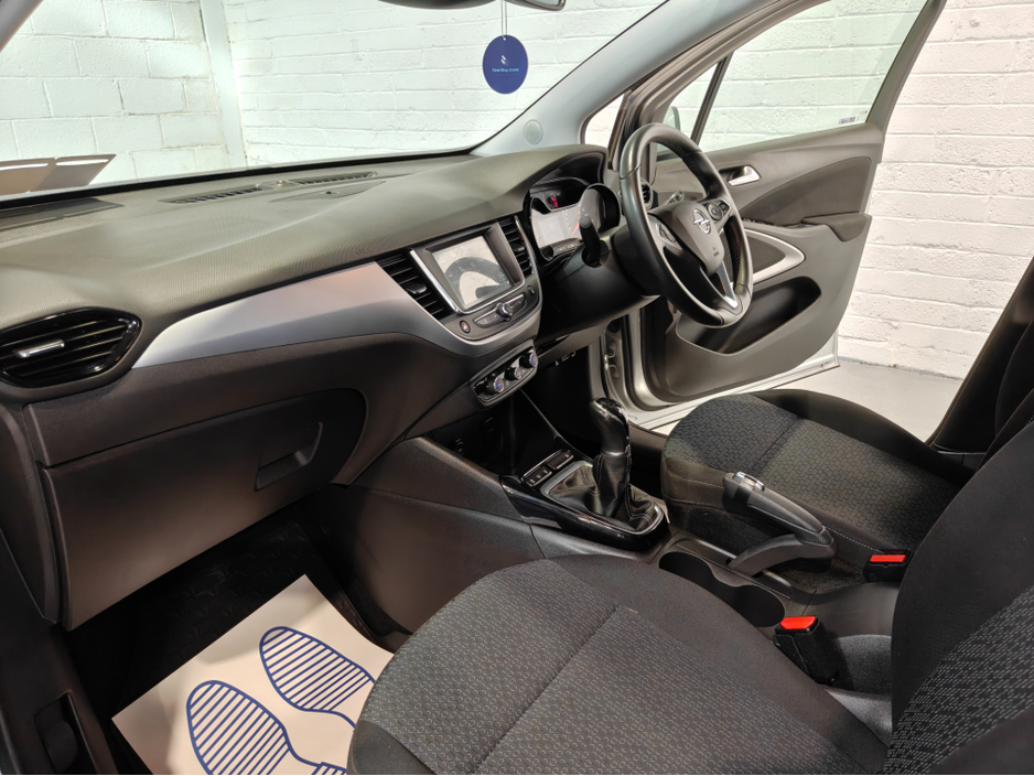 2018 Opel Crossland X - image 12