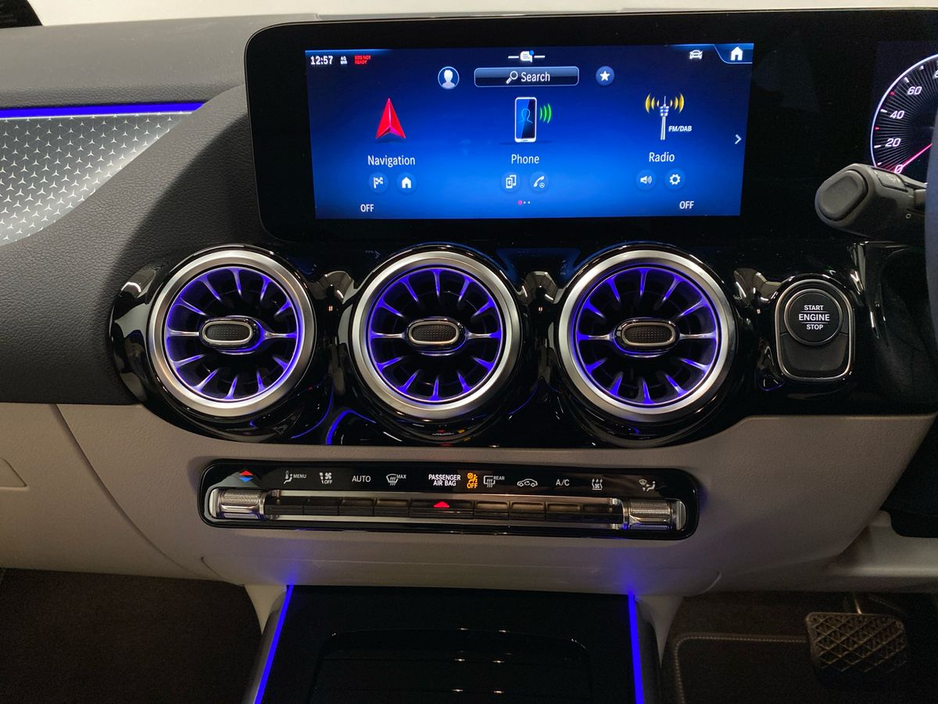 2025 Mercedes-Benz GLA Class - image 11