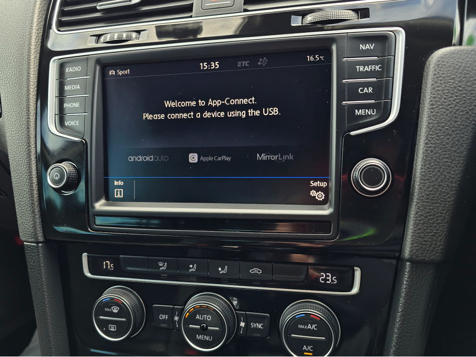 2015 Volkswagen Golf 1.4 TSI HI SPEC HIGHLINE EDITION * ALCANTARA SEATS * REV CAMERA - BLIND SPOT - REAR TRAFFIC ASSIST - SIMI DEALER -  BLUEMOTION €15,450