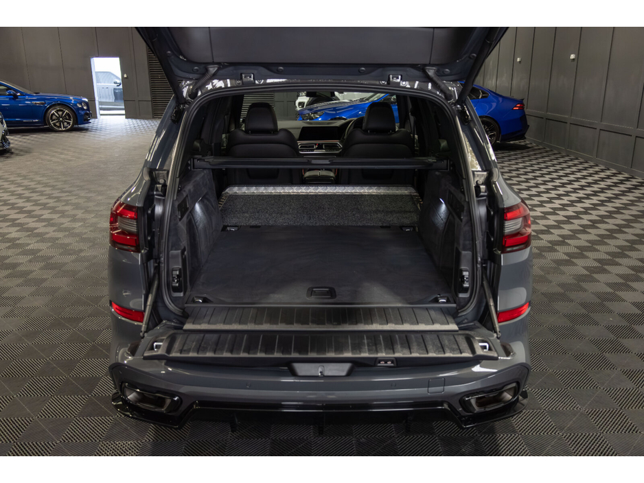 2023 BMW X5 - image 11