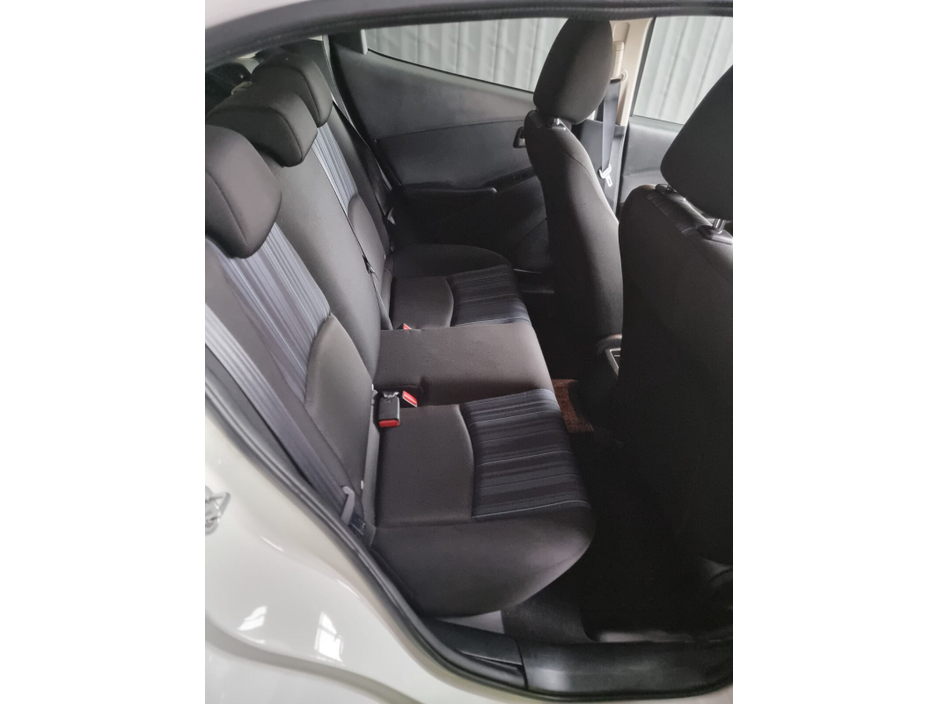 2016 Mazda Demio - image 11