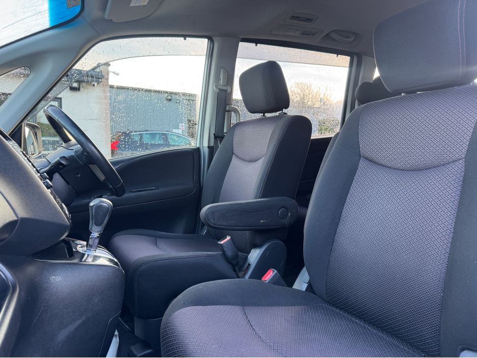 2013 Nissan Serena DAA-HFC26 HYBRID AUTO//NEW NCT €9,950