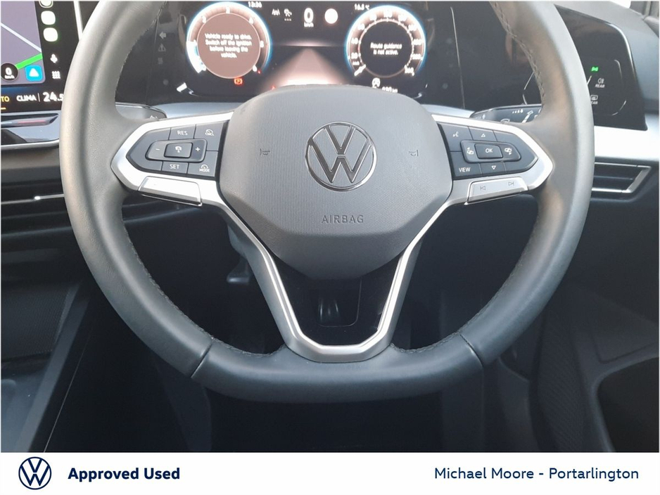 2025 Volkswagen Golf - image 30