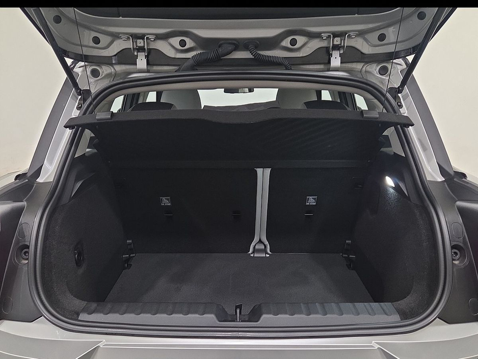 2025 MINI Aceman - image 13