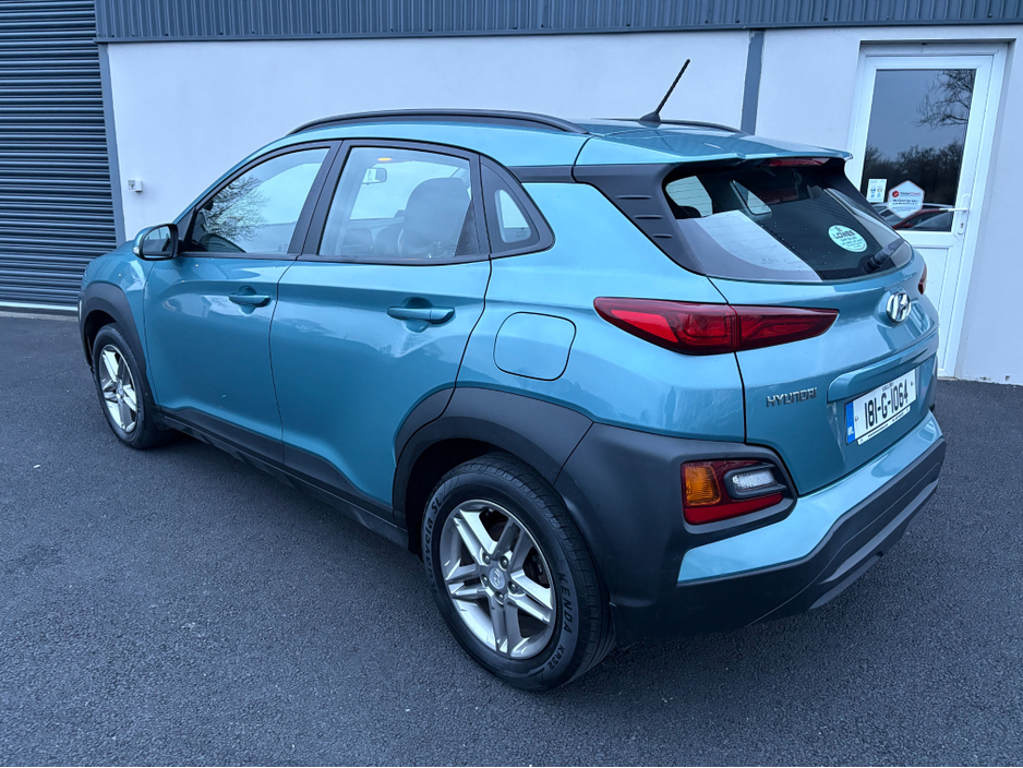 2018 Hyundai Kona - image 3