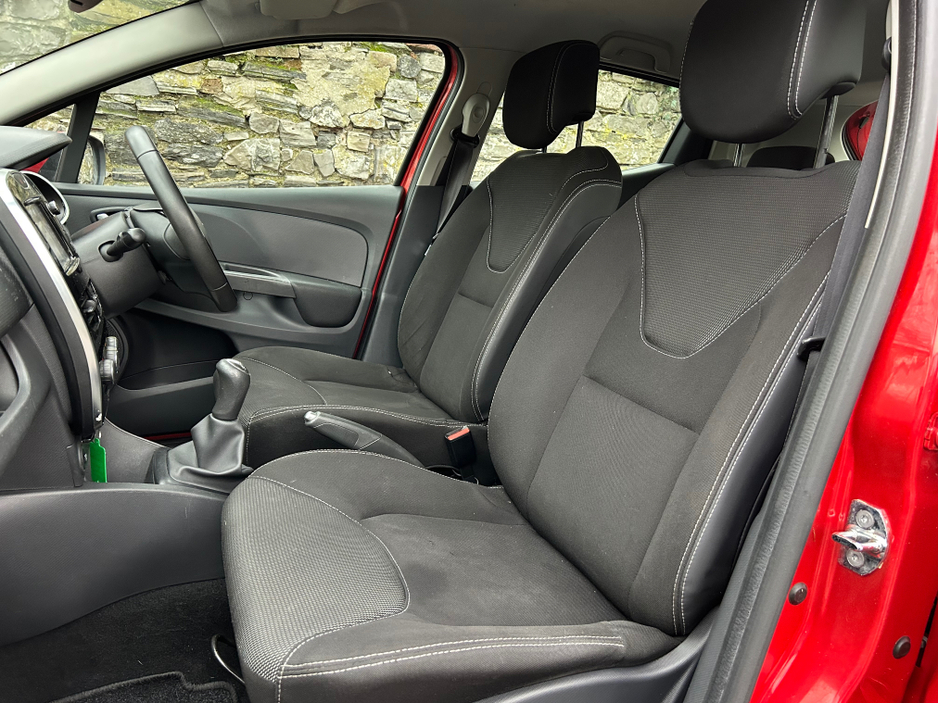 2015 Renault Clio IV DYNAMIQUE 1.2 PET 7 4DR PETROL €6,995