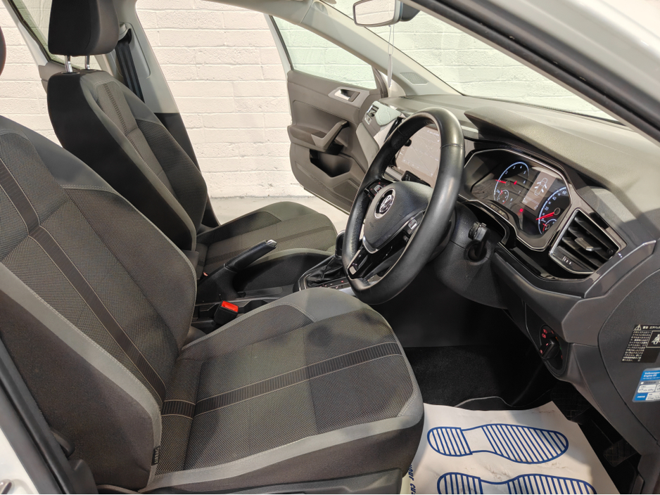 2018 Volkswagen Polo - image 18