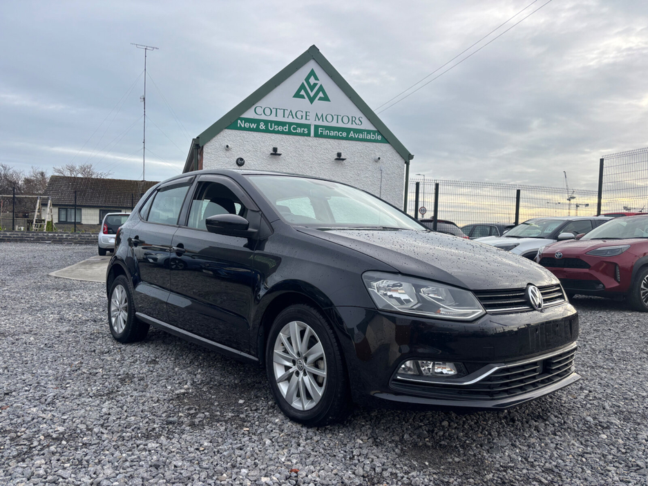 2015 Volkswagen Polo  €11,950