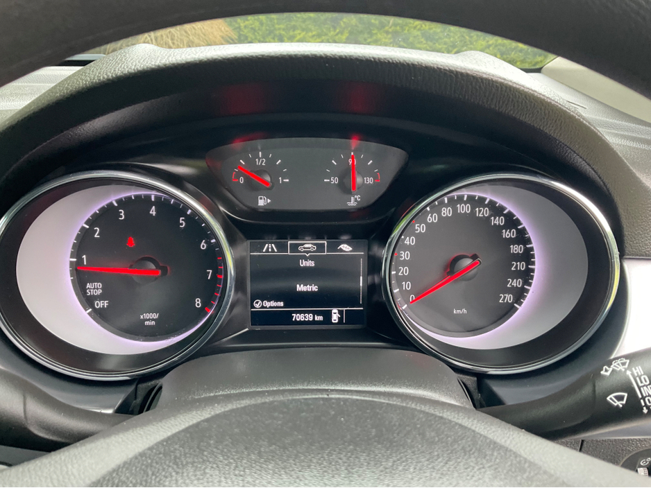 2020 Opel Astra - image 13