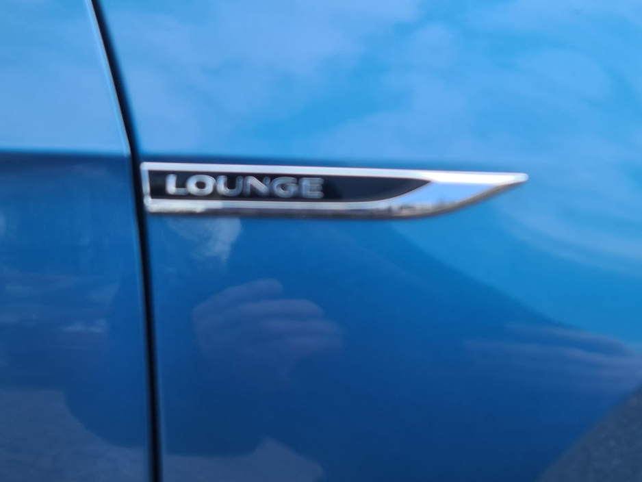 2016 Volkswagen Golf - image 16