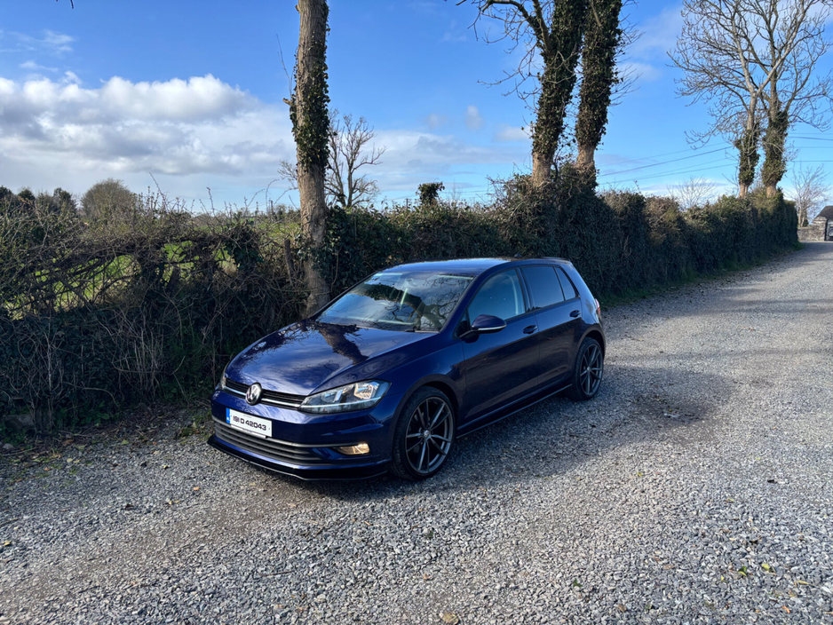 2019 Volkswagen Golf - image 11