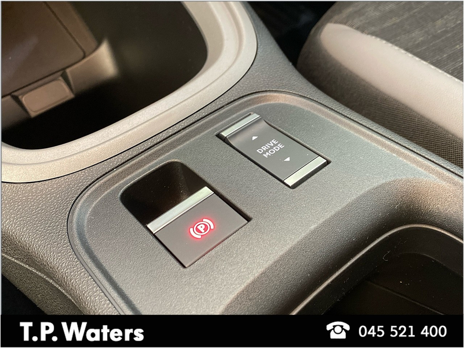 2026 Jeep Avenger - image 11