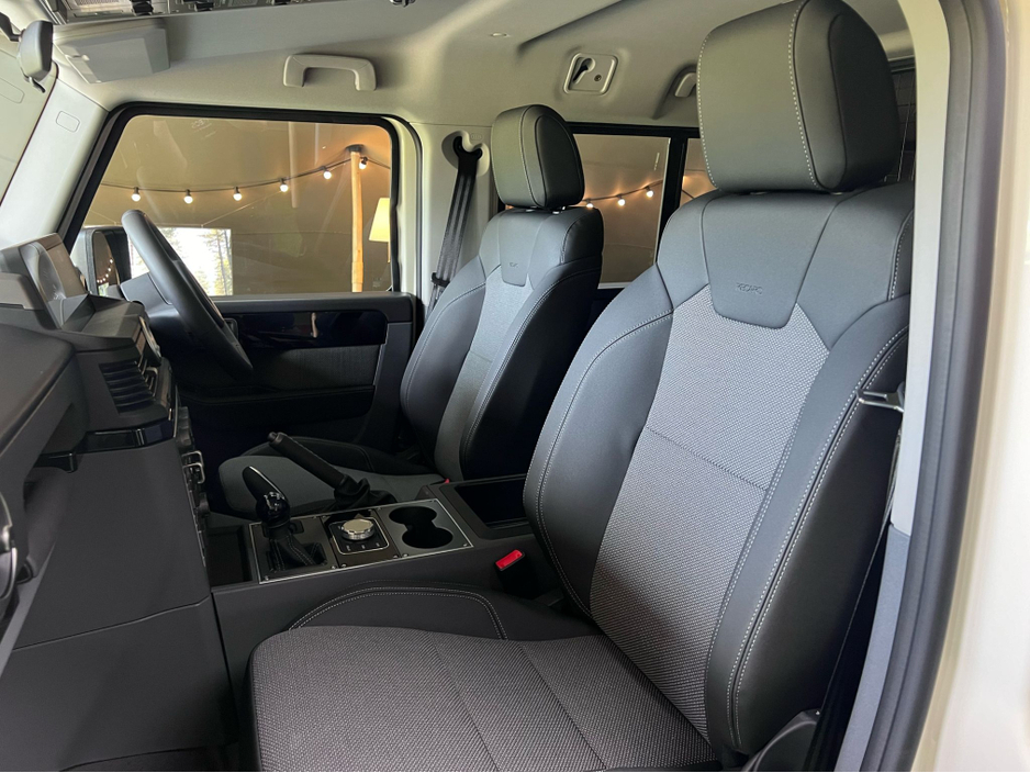 2025 INEOS Grenadier 5-Seat Commercial (N1) €79,995