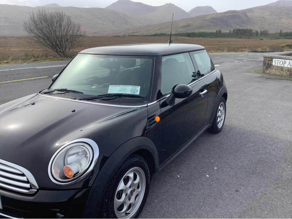 2011 MINI Hatch - image 20