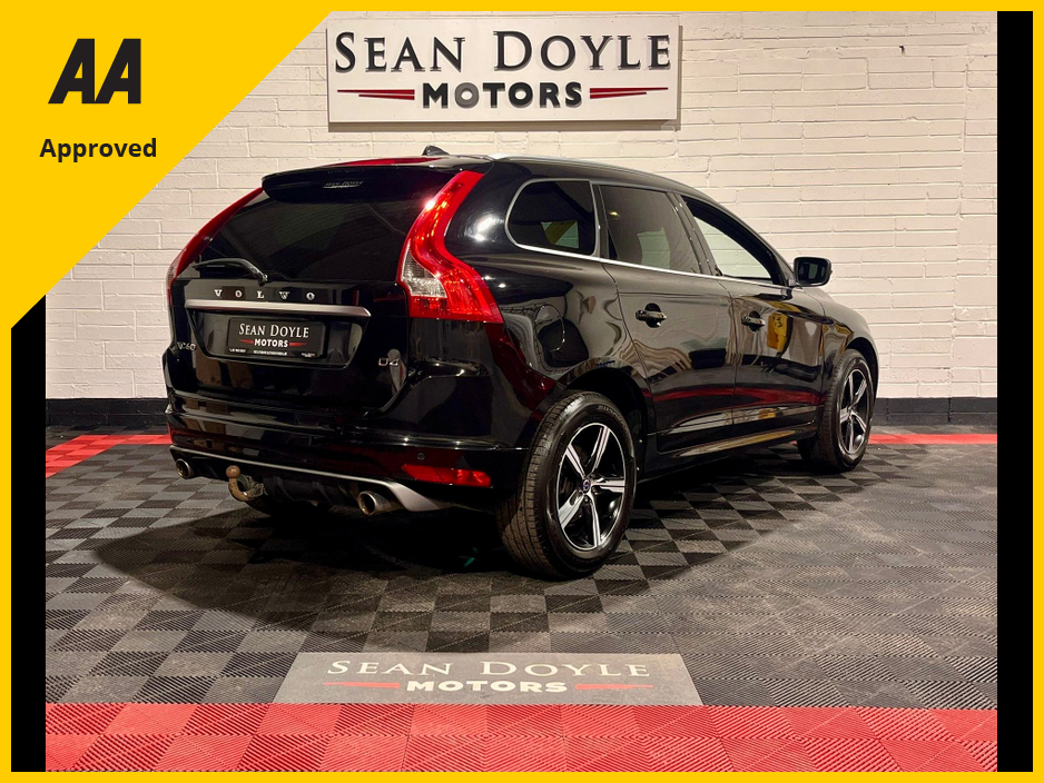 2016 Volvo XC60 - image 8