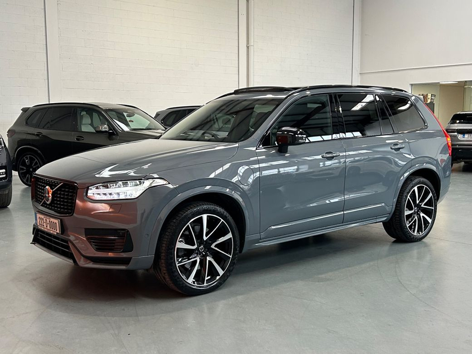 2022 Volvo XC90 - image 24