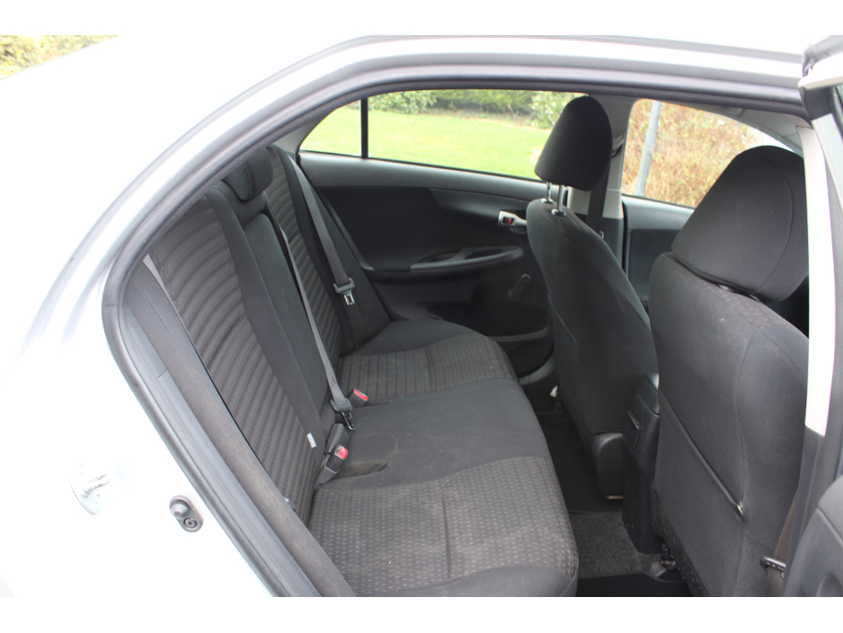 2008 Toyota Corolla - image 6