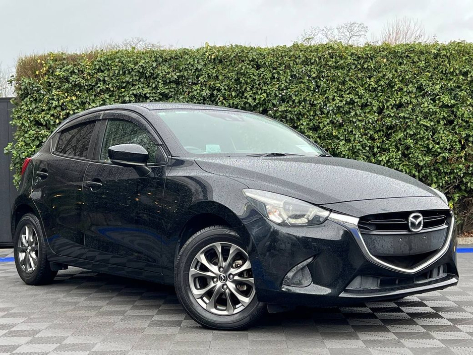 2017 Mazda Demio 1.3 SKYACTIV // HEATED SEATS // HEADS-UP DISPLAY // FULL SERVICE HISTORY €11,950