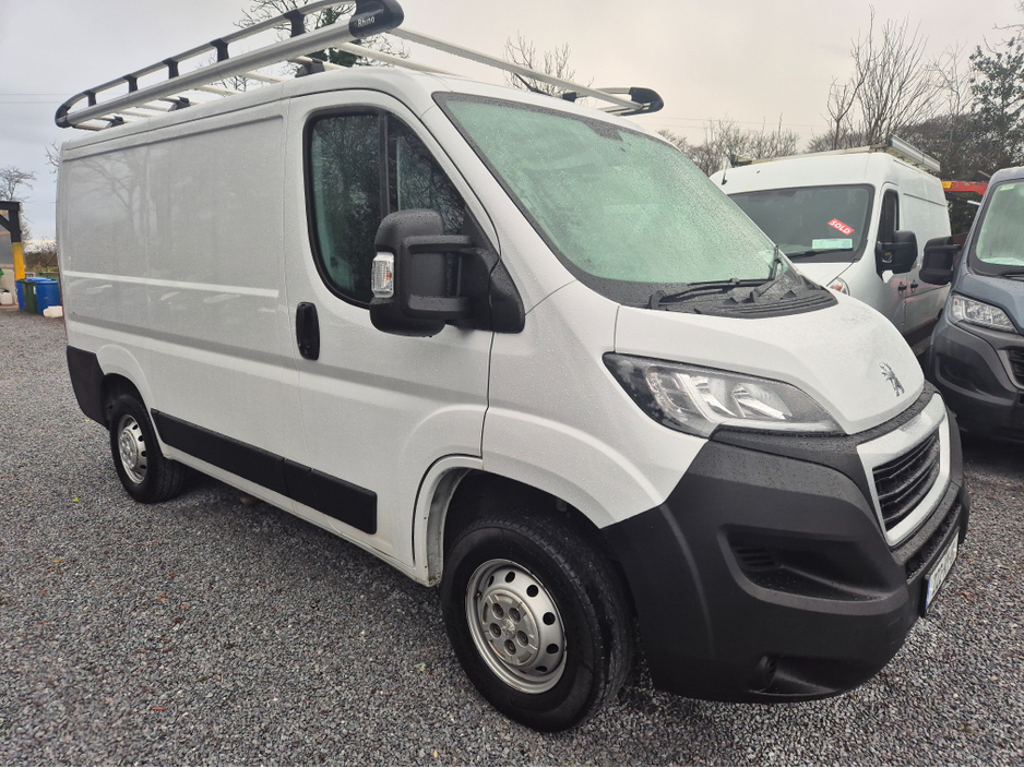 2022 Peugeot Boxer 330 L1 H1 2.2 BLUE HDI €17950 inc vat €14,593