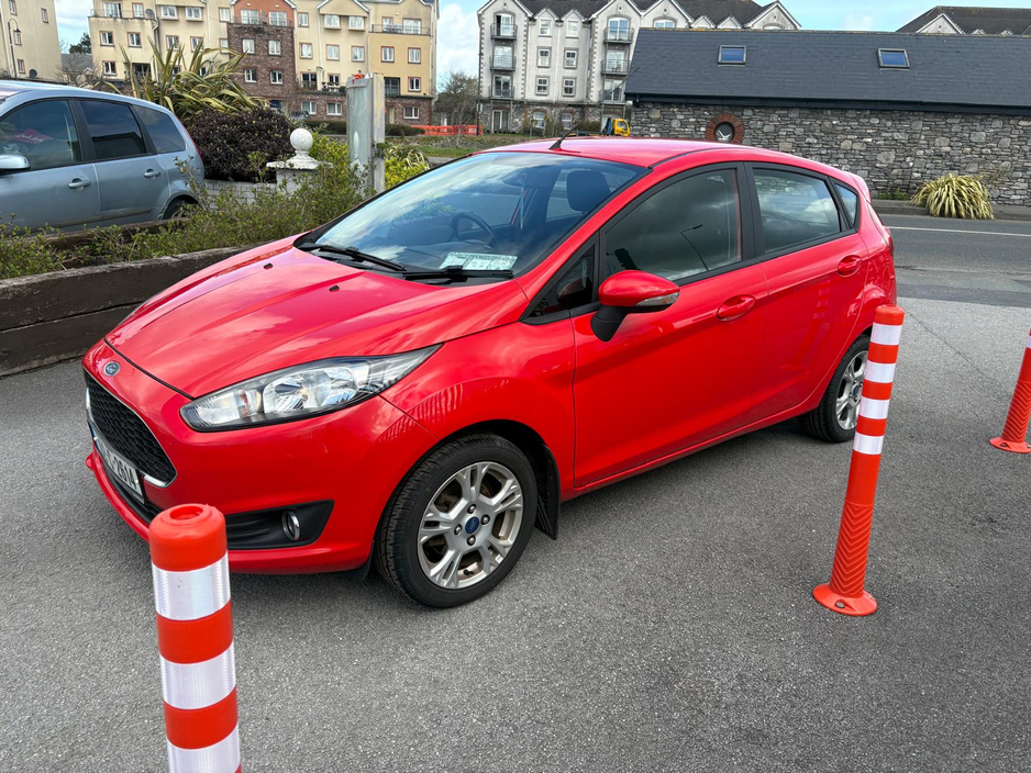 2016 Ford Fiesta - image 7