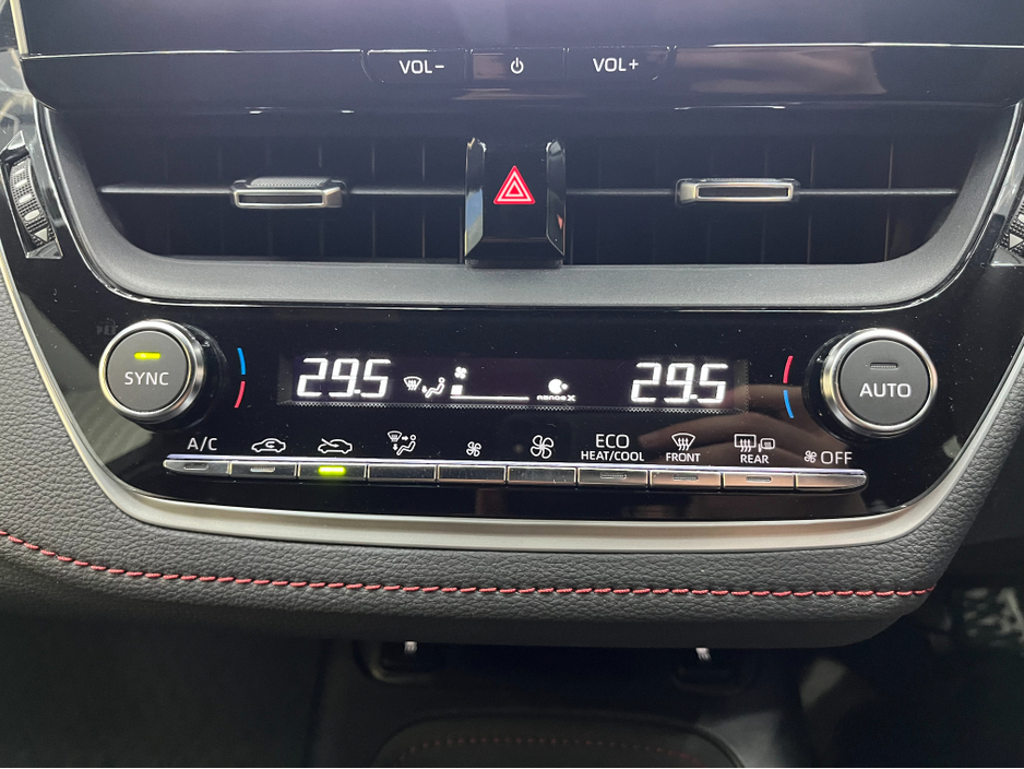 2025 Toyota Corolla - image 20