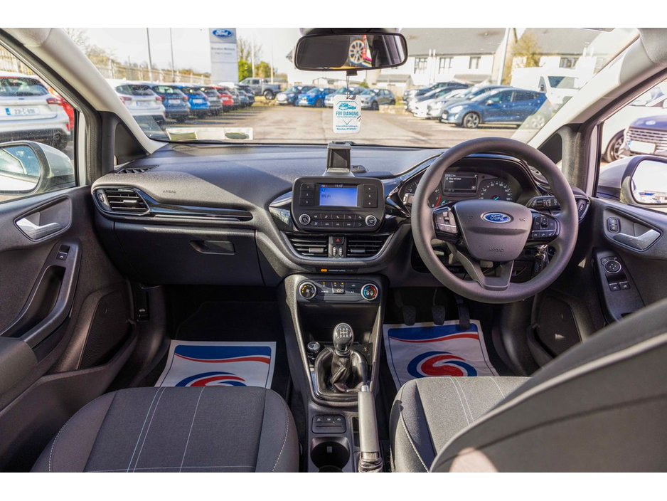 2018 Ford Fiesta - image 16