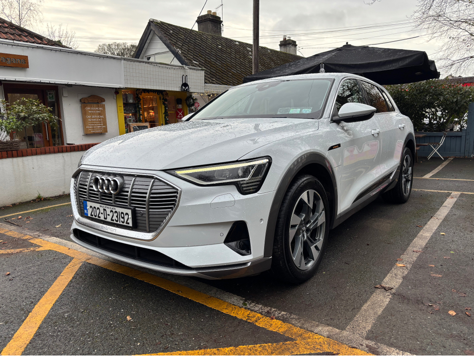 2020 Audi e-tron AUDI E TRON '50' - QUATTRO 'SPORT' FASH - 2 KEYS €23,900