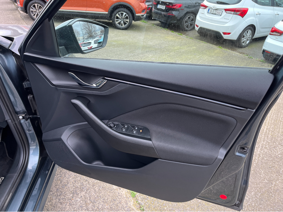 2021 Skoda Kamiq - image 12