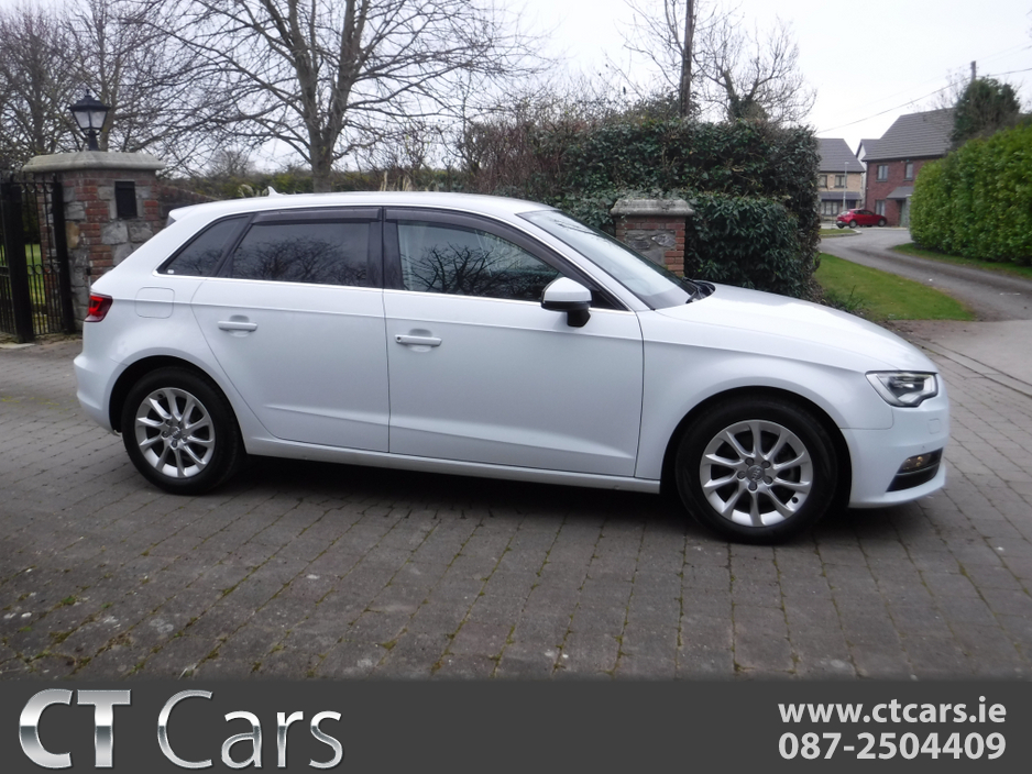 2016 Audi A3 - image 2