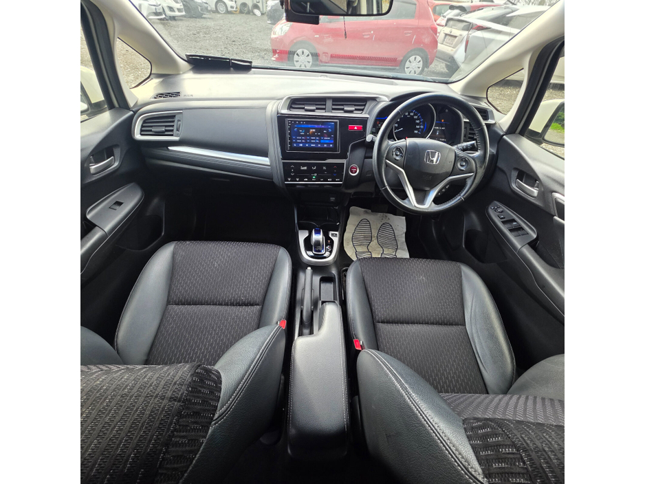 2014 Honda Fit - image 19