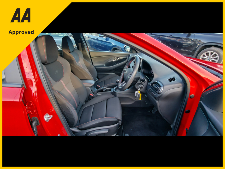 2021 Hyundai i30 - image 15