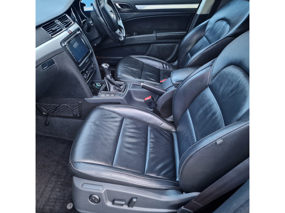 2013 Skoda Superb 2.0 TDI 170hp Elegance €7,450