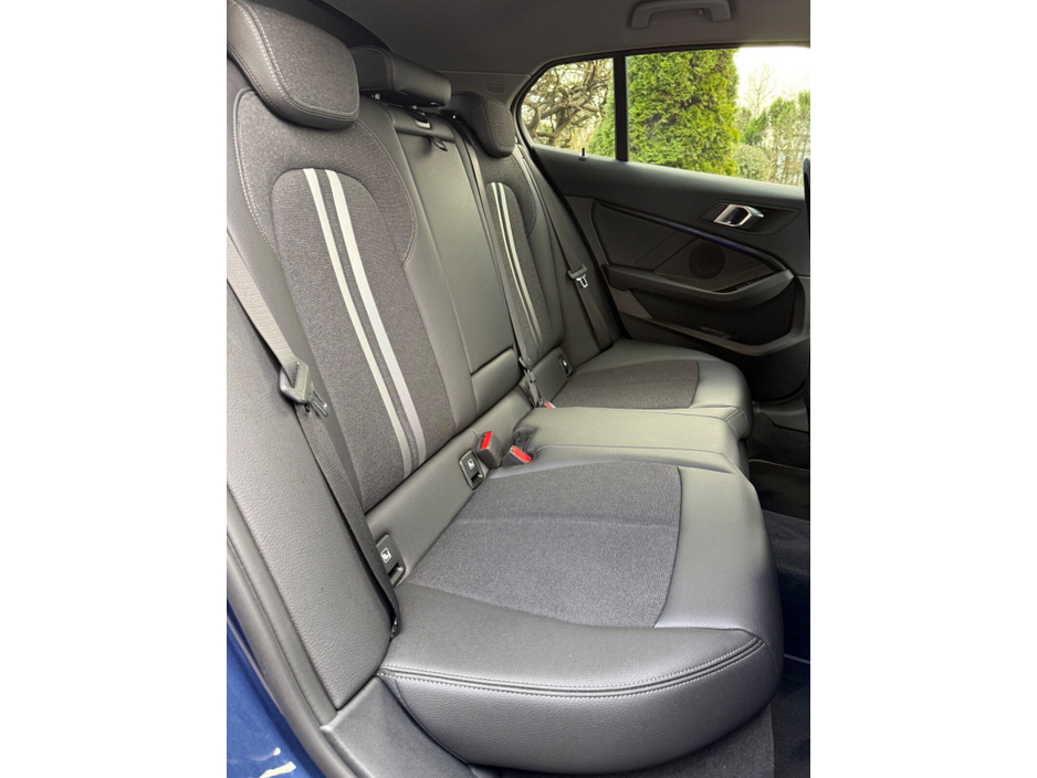 2021 BMW 1 Series - image 11