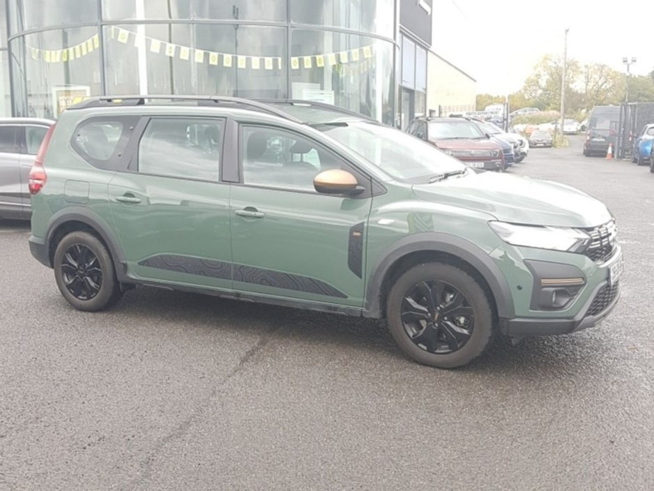 2025 Dacia Jogger HEV 145 Extreme Auto 7S FAMILY €31,000
