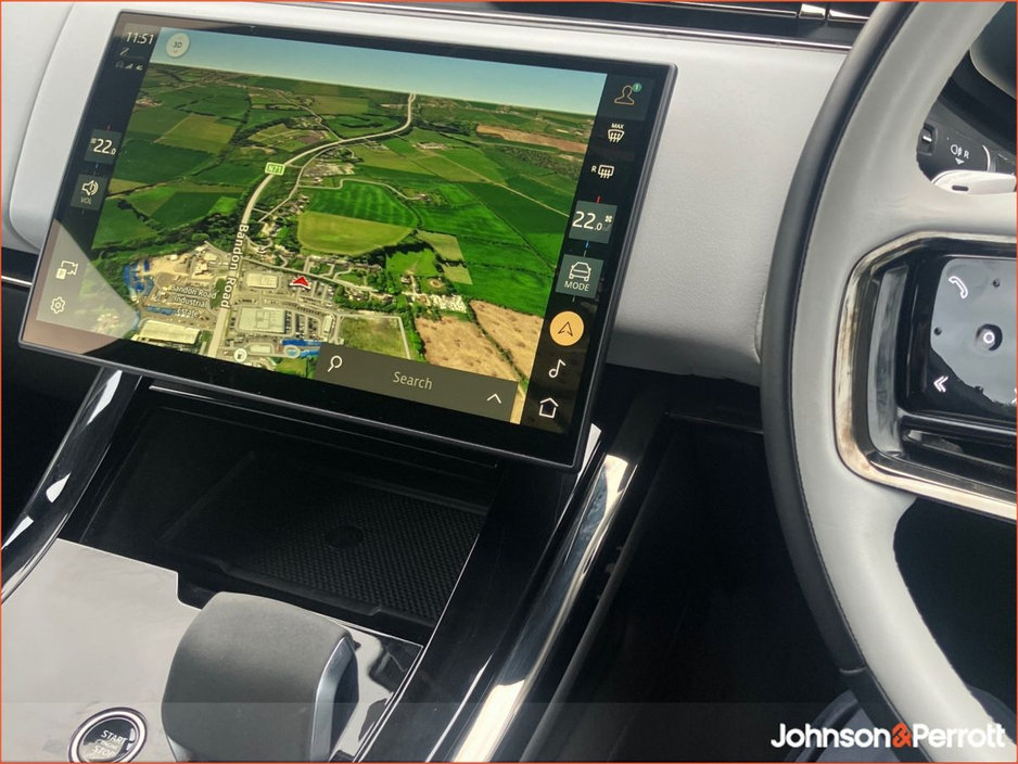 2024 Land Rover Range Rover Sport SWB 3.0 I6 PHEV SE (Land Rover Warranty until 2029) €104,900