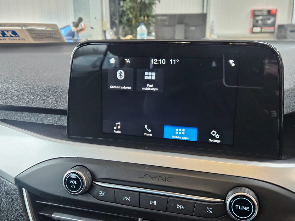 2019 Ford Focus - image 12