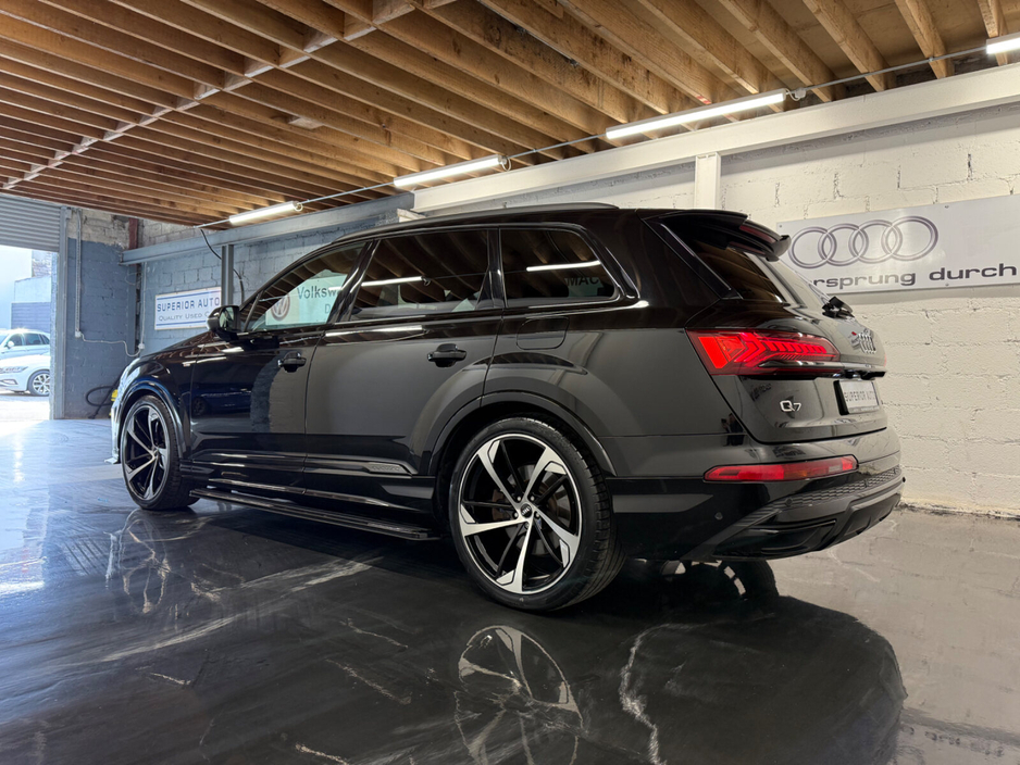 2021 Audi Q7 - image 5