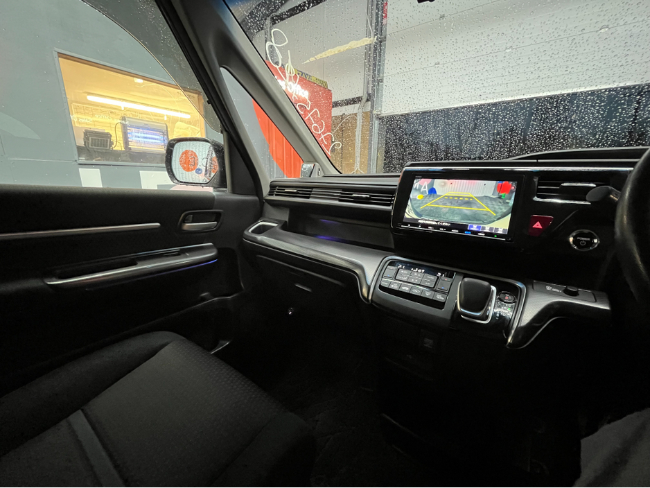 2018 Honda Stepwagon €24950 2018 HONDA STEPWAGON SPADA G HYBRID SENSING 7 SEATS 2.0 AUTOMATIC / CRUISE CONTROL / REVERSE CAMERA / ELECTRIC DOORS €24,950