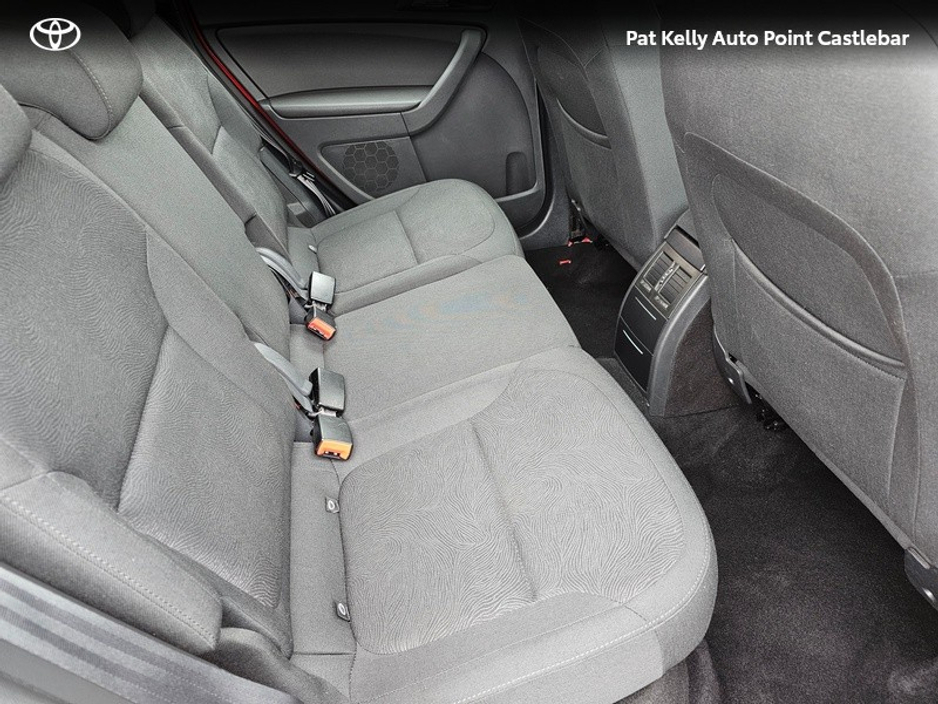 2016 Skoda Yeti - image 11