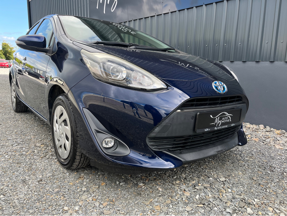 2019 Toyota Aqua - image 6